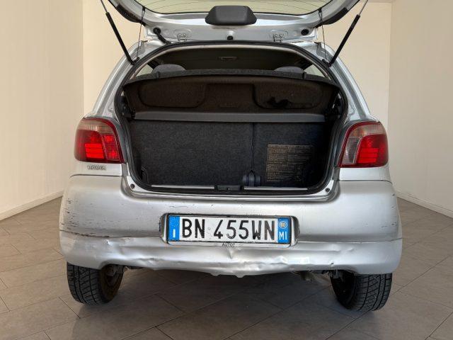 TOYOTA Yaris 1.0i 16V cat 5 porte Sol