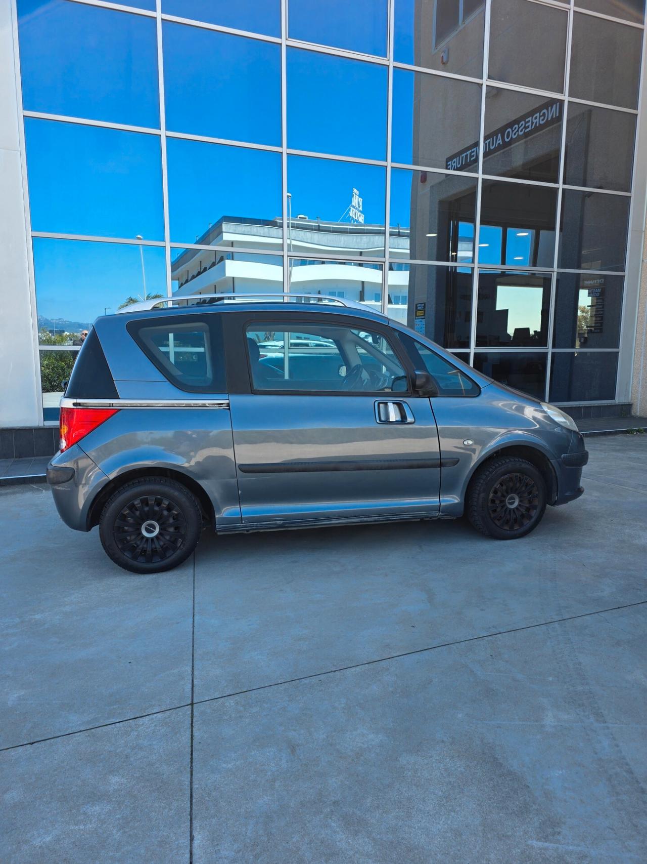 Peugeot 1007 1.4 HDi Sporty
