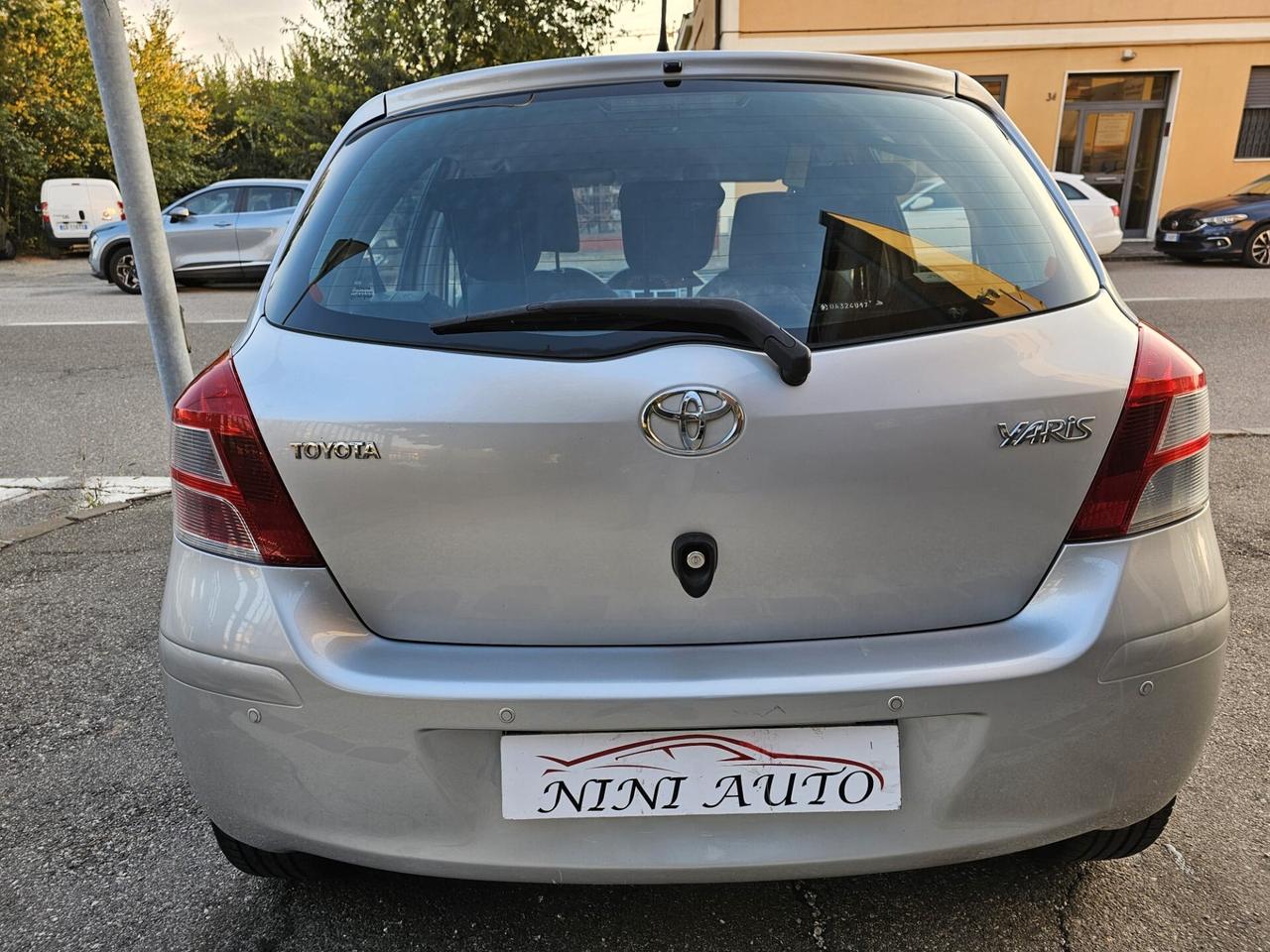 Toyota Yaris 1.0 69cv 5 Porte Sol*Pdc*Neopatentati*