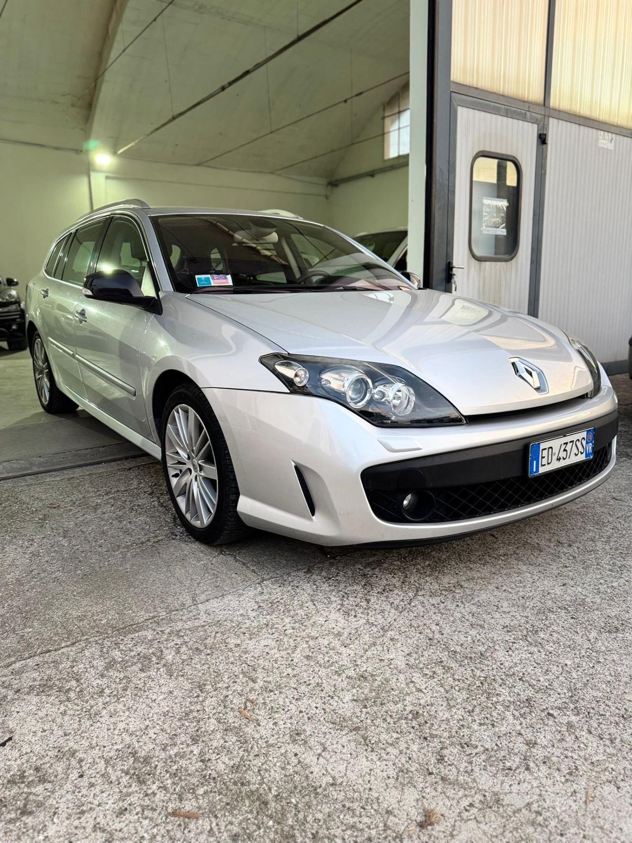 Renault Laguna 2.0 dCi 150CV 4Control