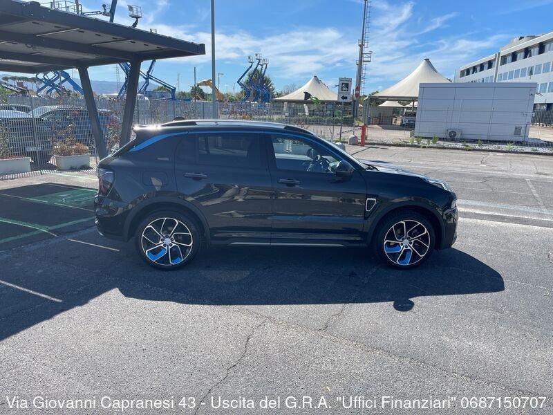 Lynk & Co 01 01 PHEV