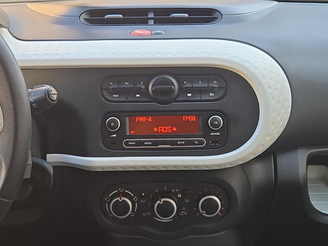 Renault Twingo - 1.0 sce Lovely 69cv