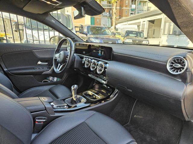 MERCEDES-BENZ CLA 200 d Premium