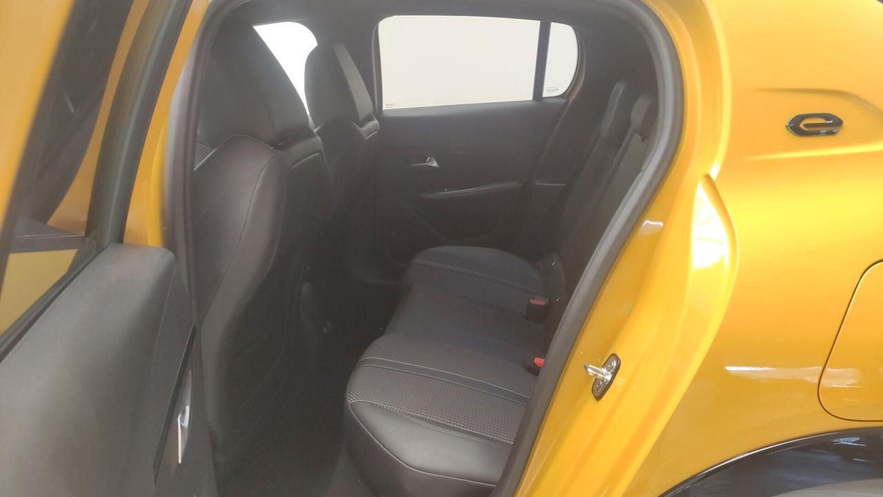 Peugeot 208 motore elettrico 136 CV 5 porte GT