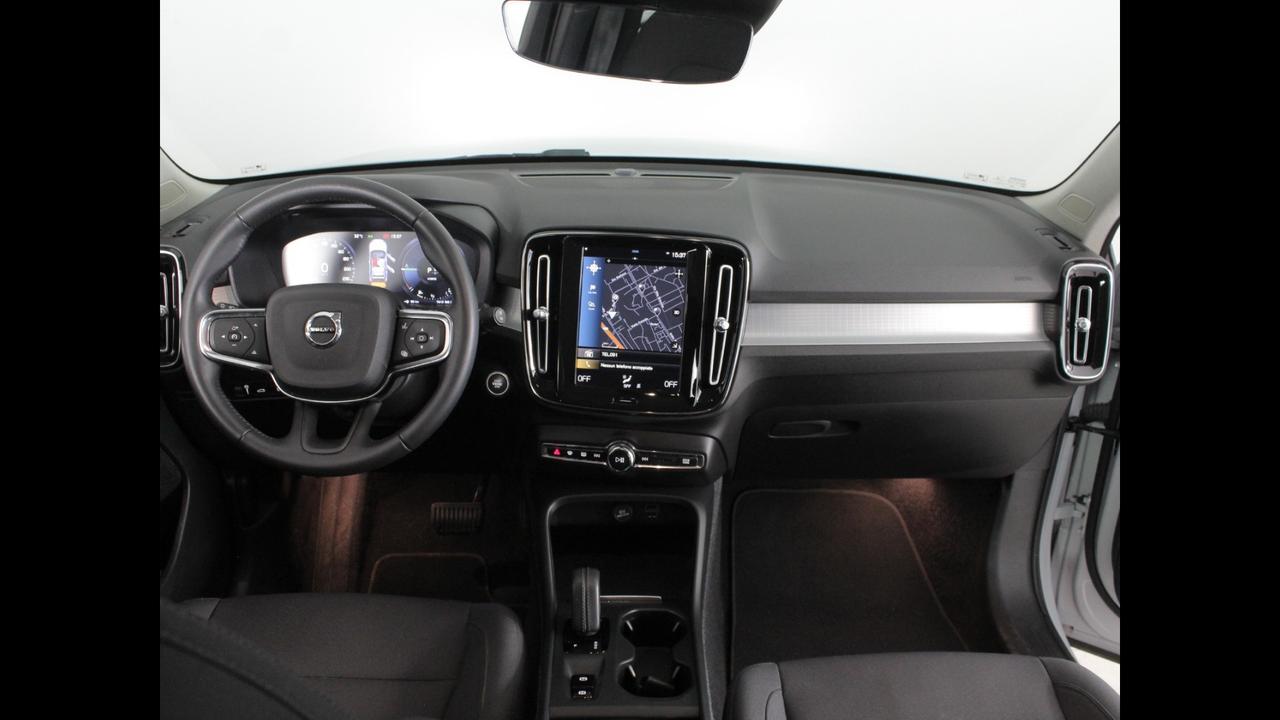 VOLVO XC40 - XC40 1.5 t5 phev Inscription Expression auto my21