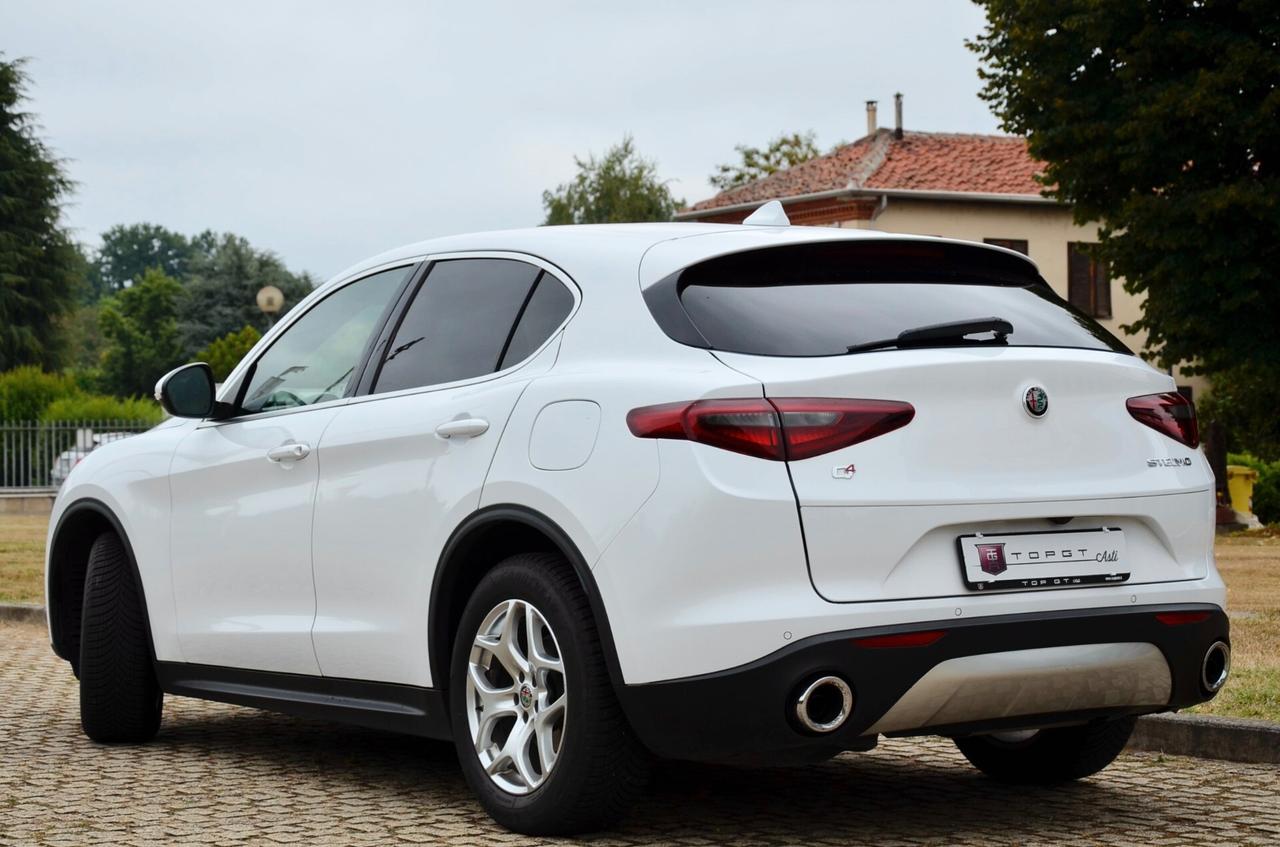 ALFA ROMEO STELVIO 2.2 TD EXECUTIVE Q4 210cv AUTO, EURO 6D, FARI LED, NAVI, RETROCAMERA, PERMUTE
