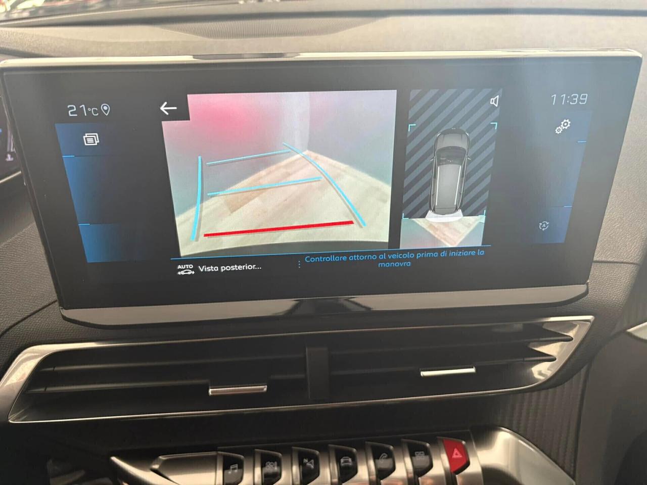 Peugeot 5008 DIESEL EAT8 7 POSTI 12 MESI GARANZIA