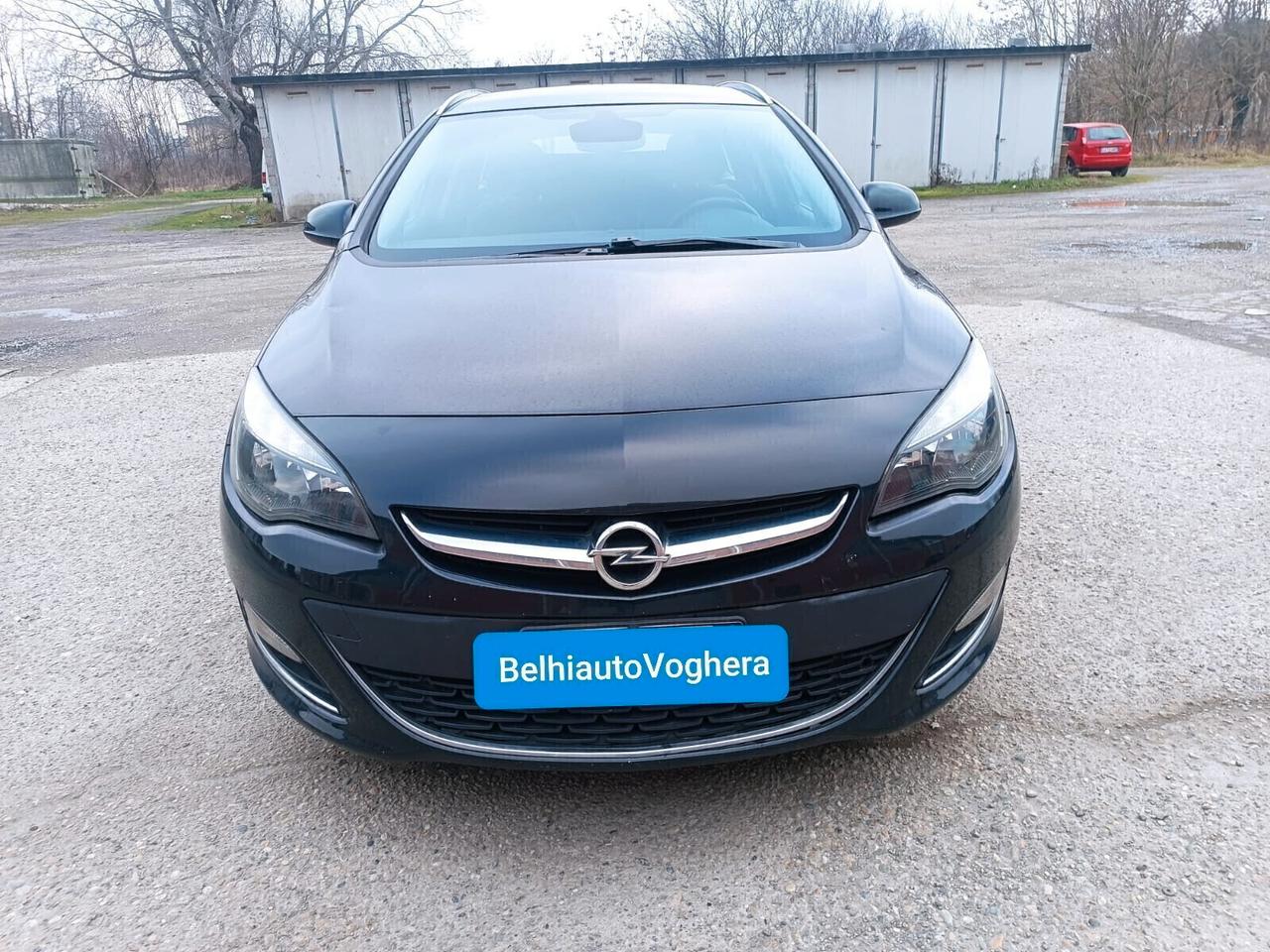 Opel Astra SW 2015---1.4 Benzina GPL