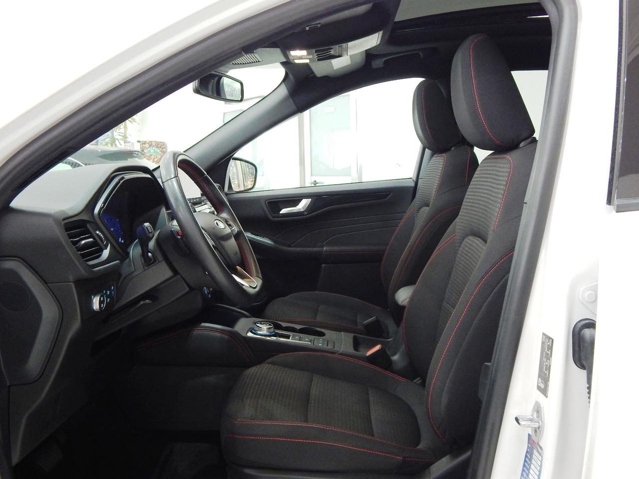 Ford Kuga 1.5 ecoblue ST-Line 2wd 120cv Aut. TETTO-NAVI-LED