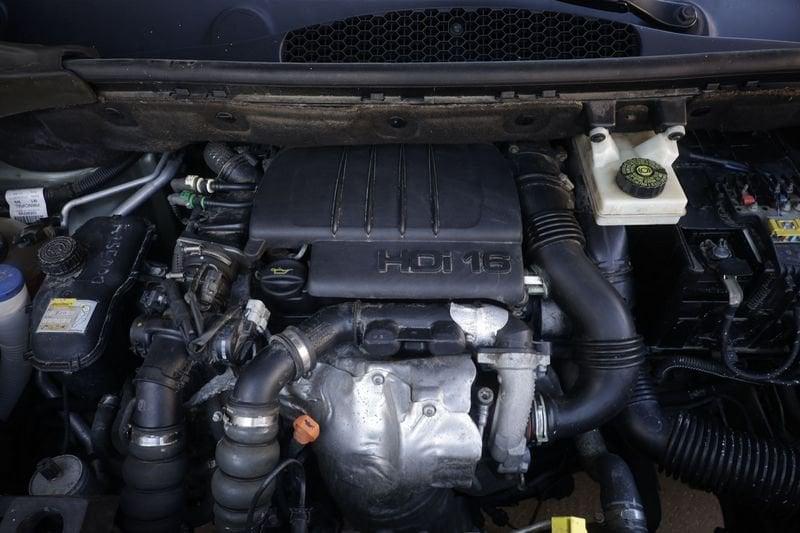 Peugeot Partner Peugeot Partner Tepee 1.6 hdi Premium 90cv 66KW ANNO 2011