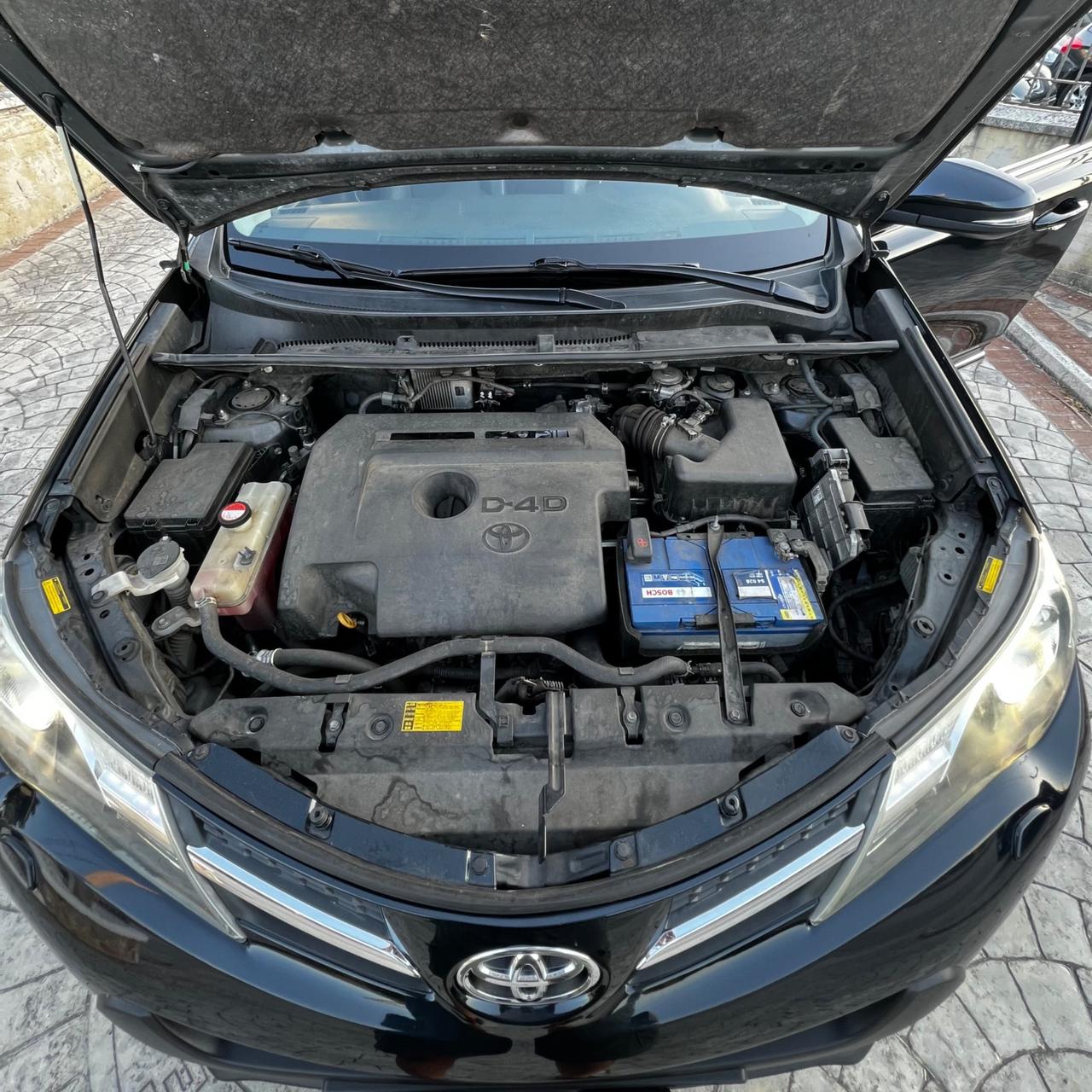 Toyota RAV 4 RAV4 2.0 D-4D 4WD Lounge, UNICO PROPRIETARIO, KM CERTIFICATI TOYOTA