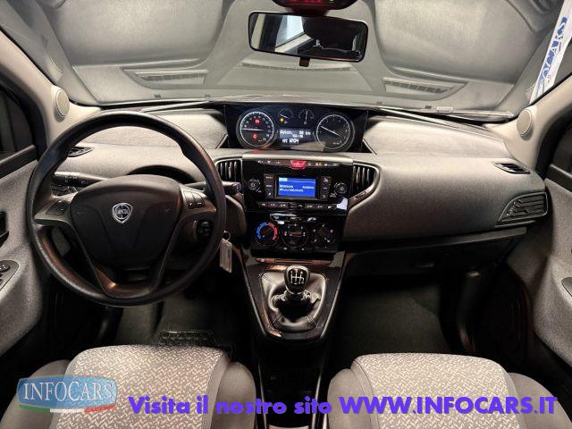 LANCIA Ypsilon 1.0 Hybrid 70 cv Silver Plus - Neopatentati PROMO