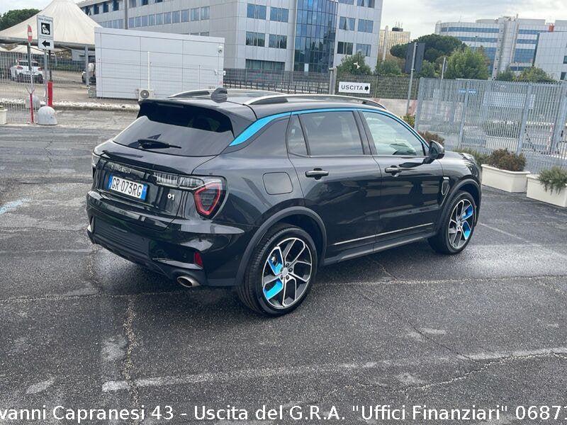 Lynk & Co 01 01 PHEV