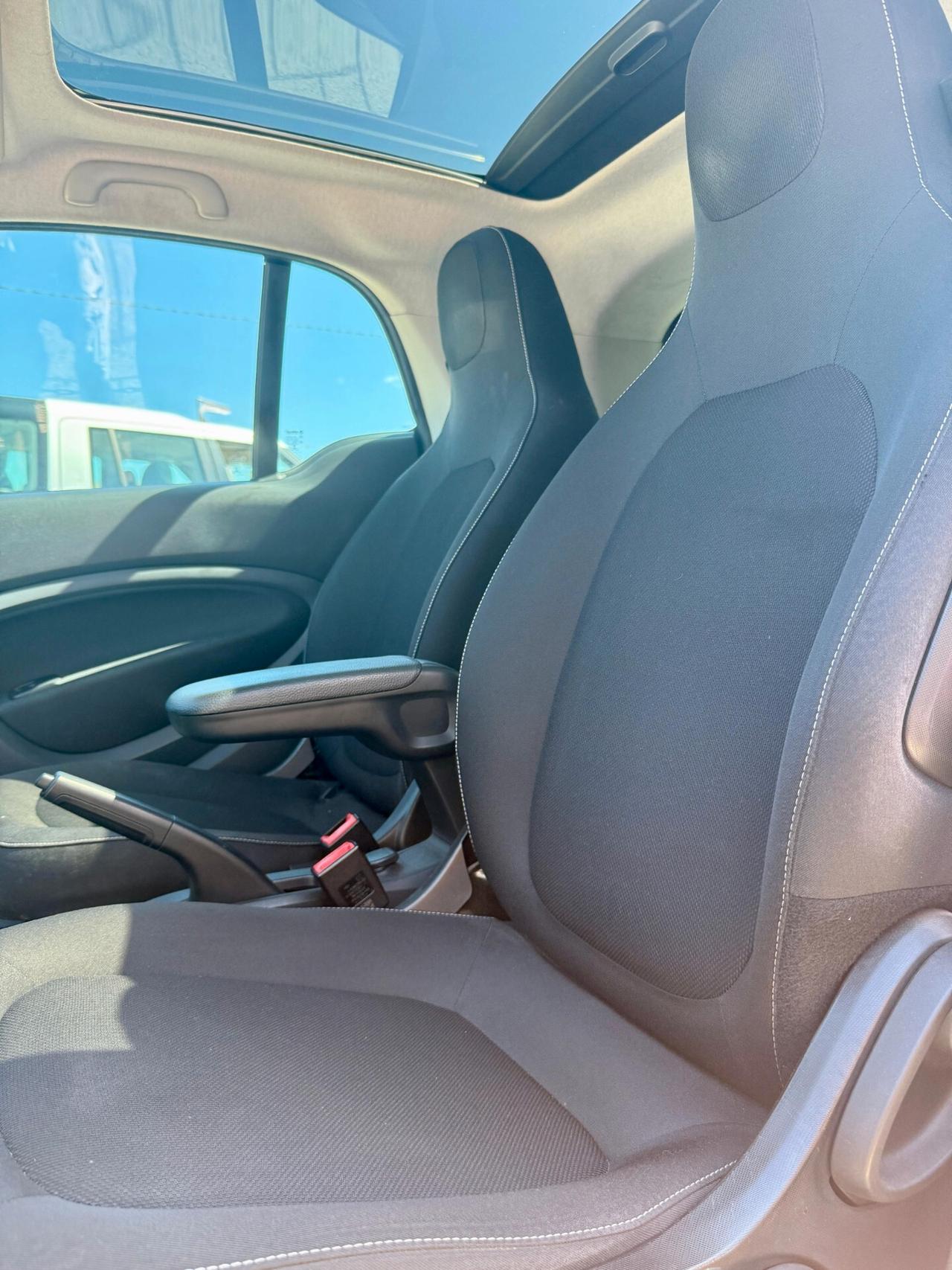 Smart ForTwo 90 0.9 Turbo twinamic Passion - ok neopatentato