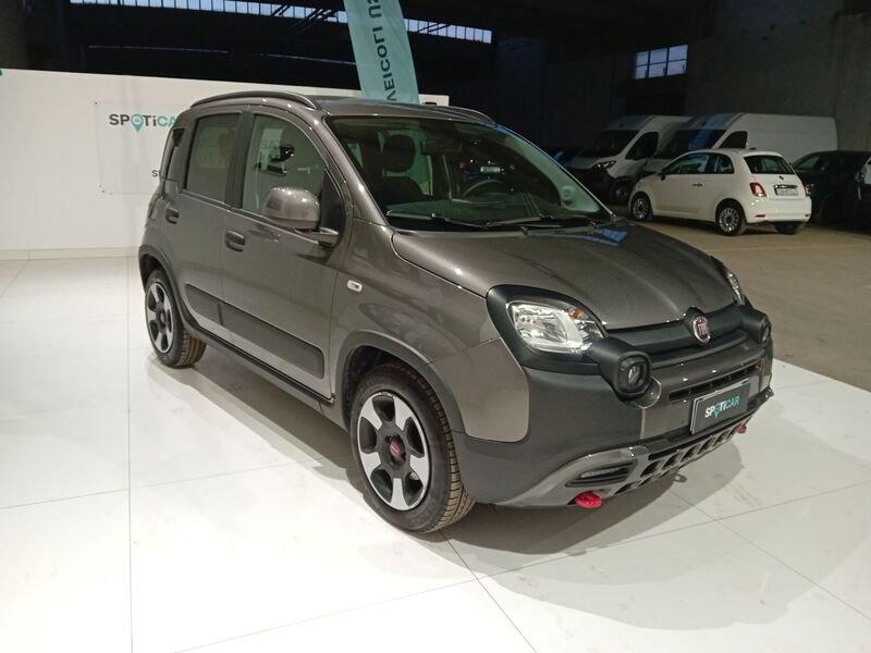 FIAT Panda 1.0 FireFly S&S Hybrid City Cross