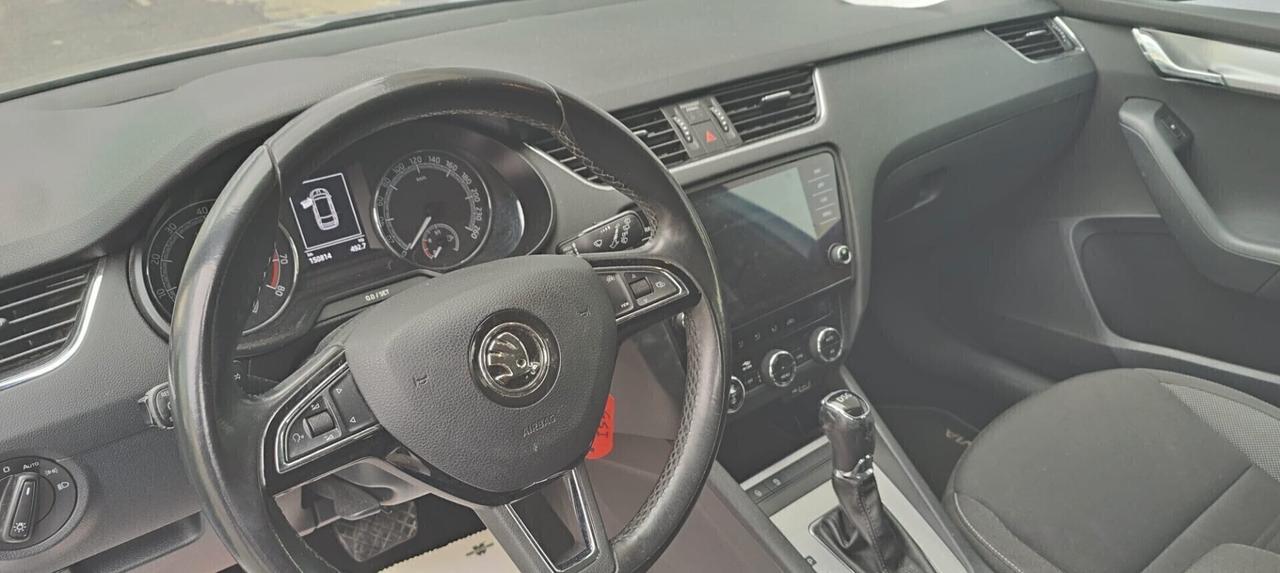 Skoda Octavia 1.5 DSG Wagon Ambition G-Tec