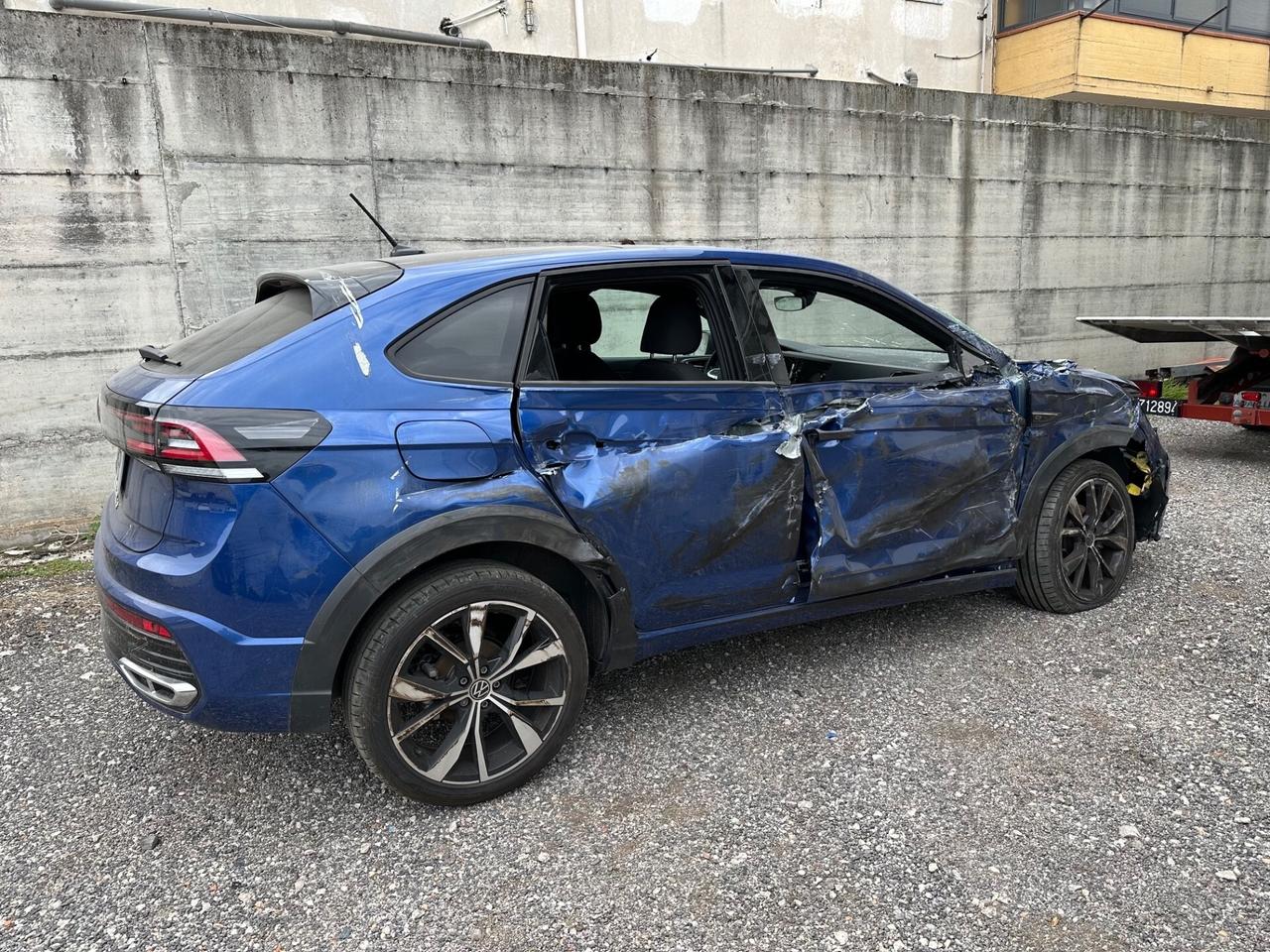 Volkswagen Taigo 1.5 TSI ACT 150 CV DSG R-Line