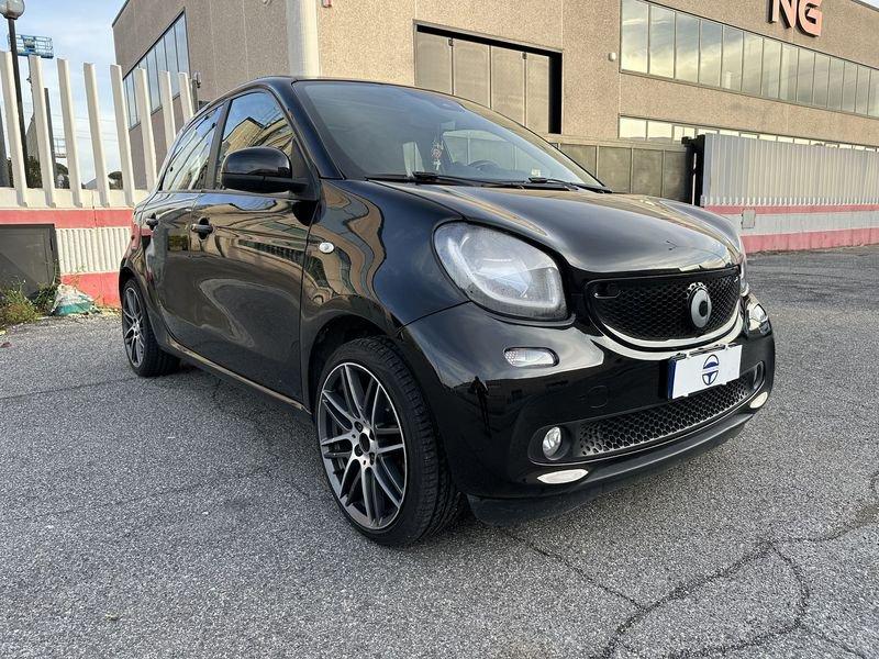 smart forfour 0.9 BRABUS Xclusive twinamic 109CV
