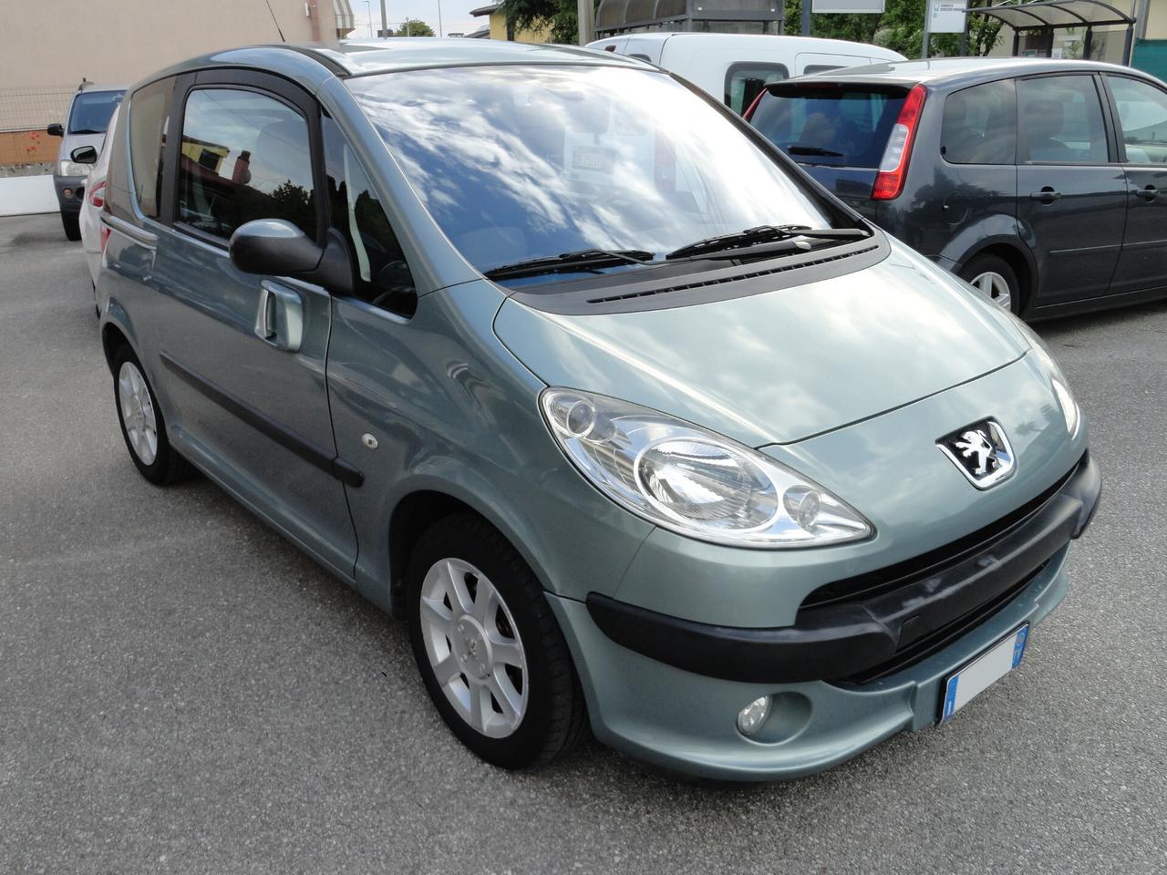 Peugeot 1007 1.4 Trendy