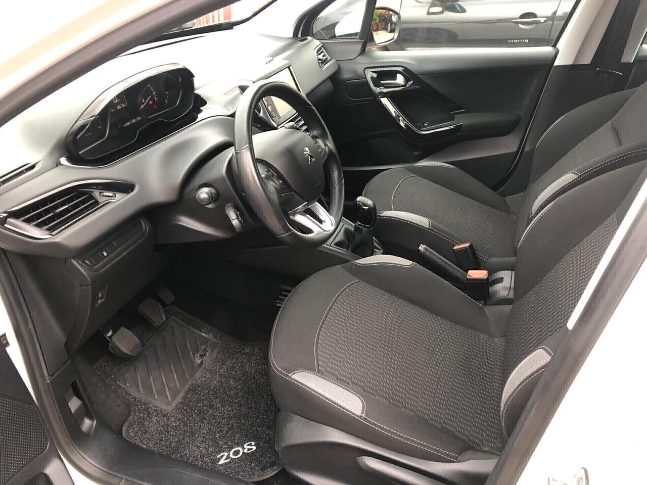 Peugeot 208 PureTech 82 5 porte Access