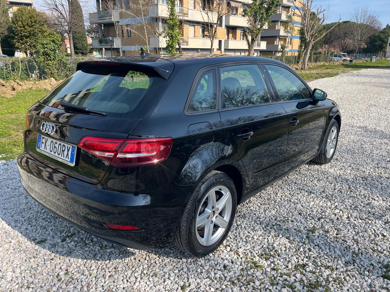 Audi A3 SPB 1.4 TFSI S tronic g-tron Business