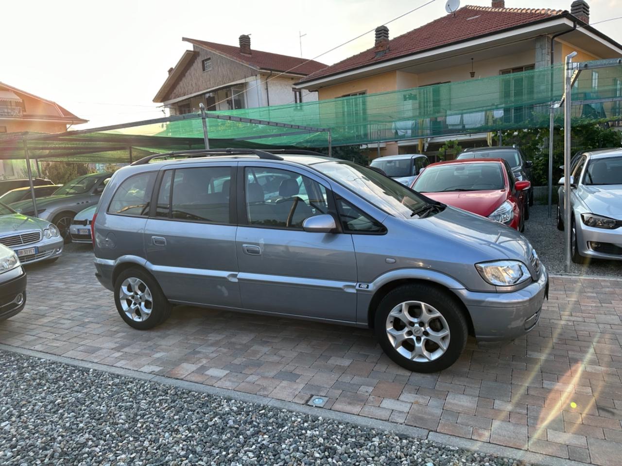 Opel Zafira 1.8 16V cat Fashion Line