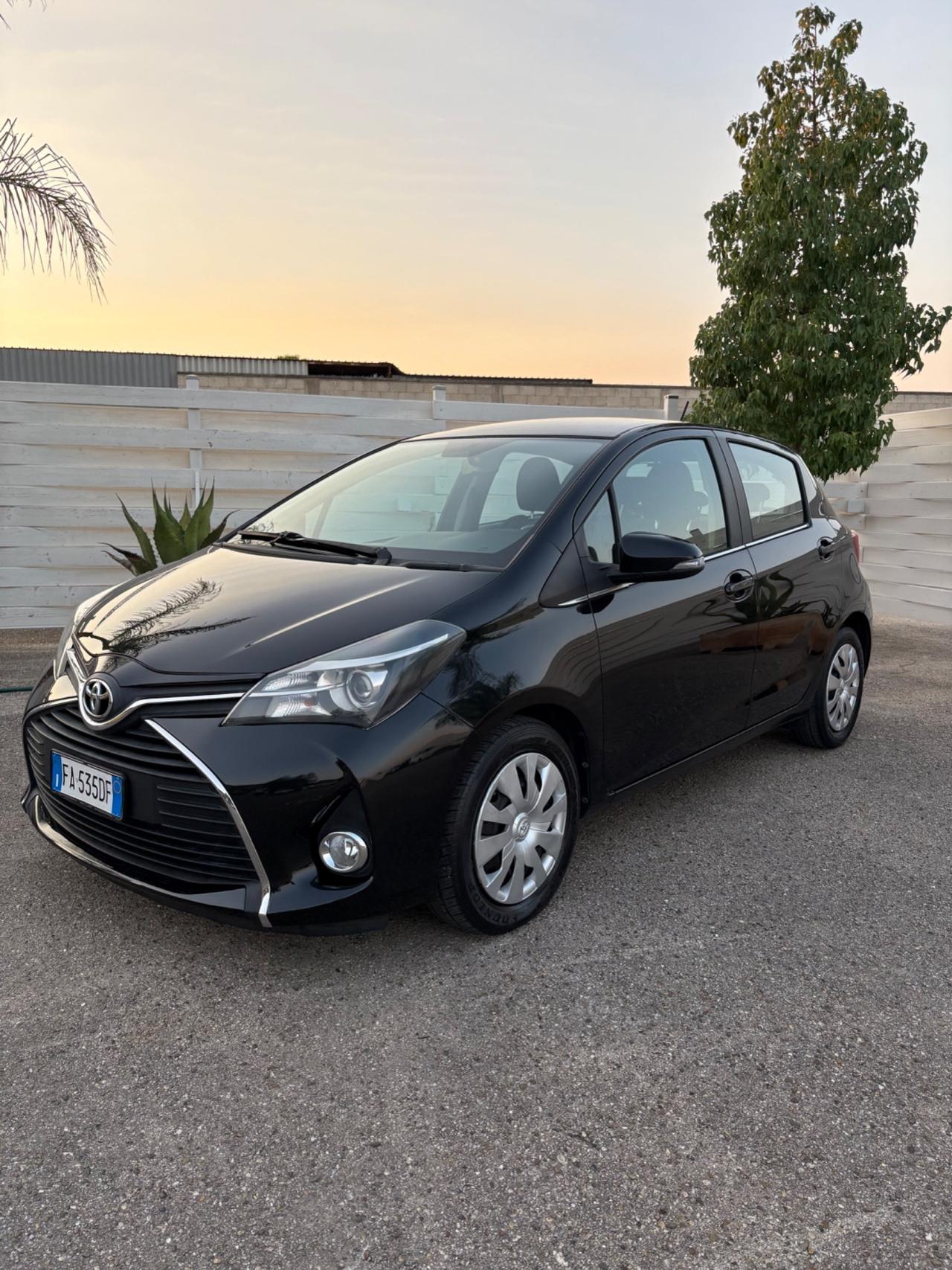Toyota Yaris 1.4 D-4D 5 porte unico proprietario adatta a neopatentati