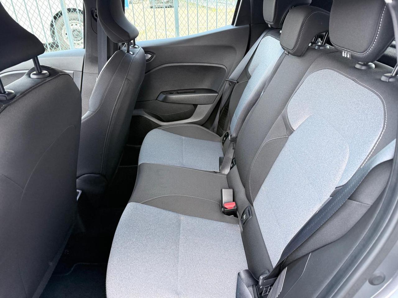 Renault Clio 1.6 E-Tech full hybrid Evolution 145cv