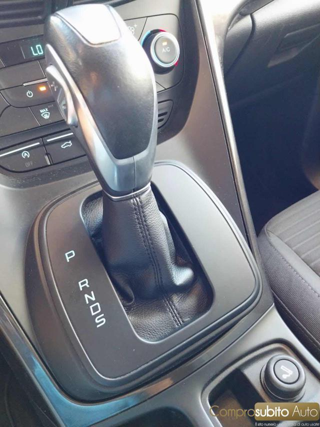 FORD C-Max 1.5 TDCI 120Cv Automatica ( Garanzia 12 Mesi)
