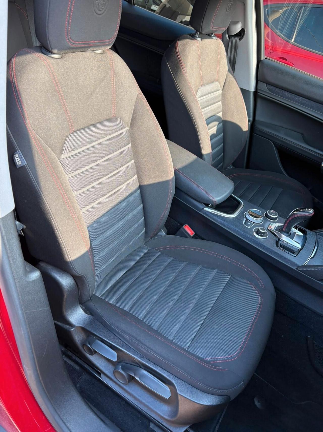 Alfa Romeo Stelvio 2.2 Turbodiesel 190 CV AT8 Q4 Business