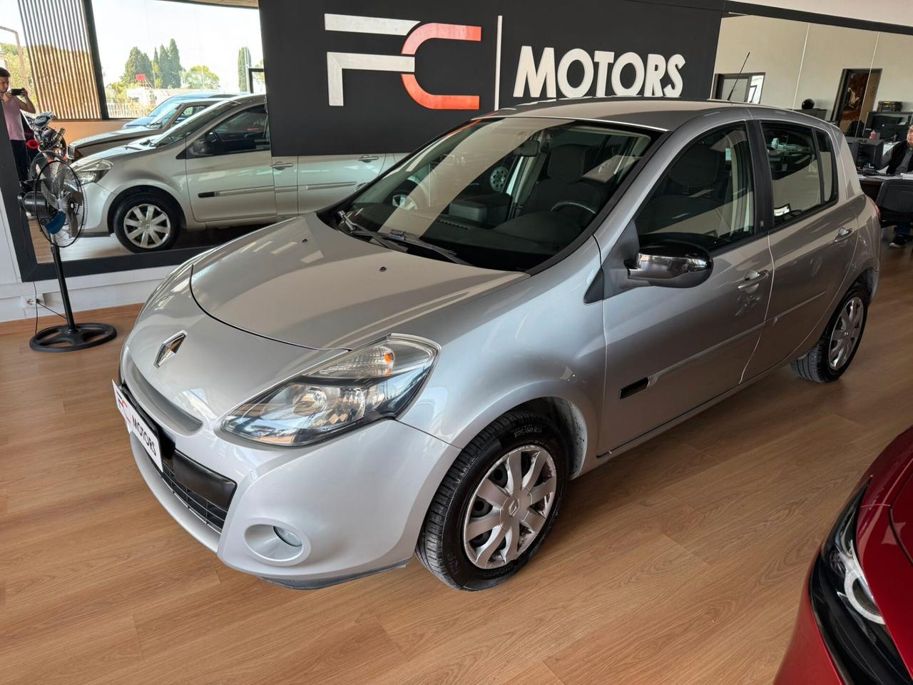 Renault Clio 1.2 16V 5 porte NEOPATENTATI