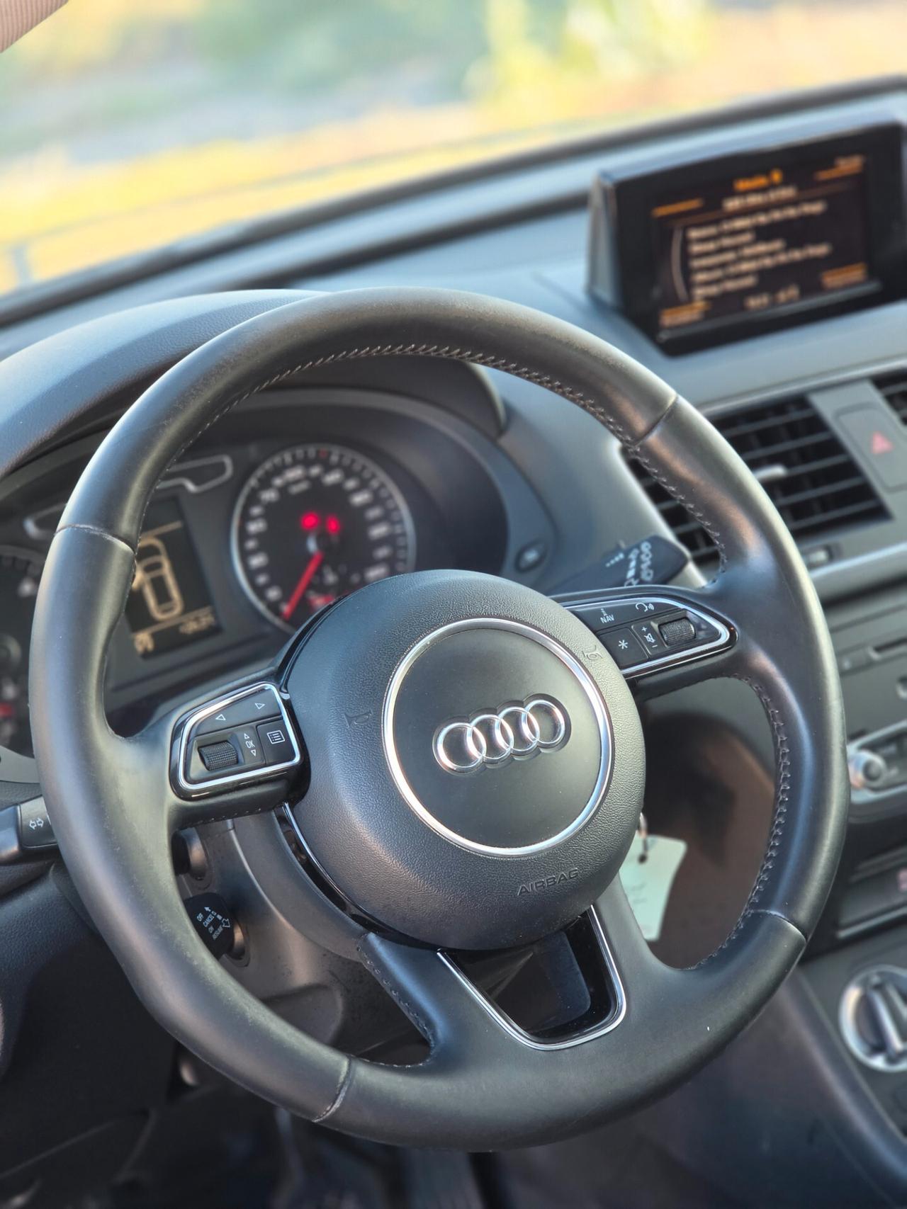 Audi Q3 2.0 TDI Business