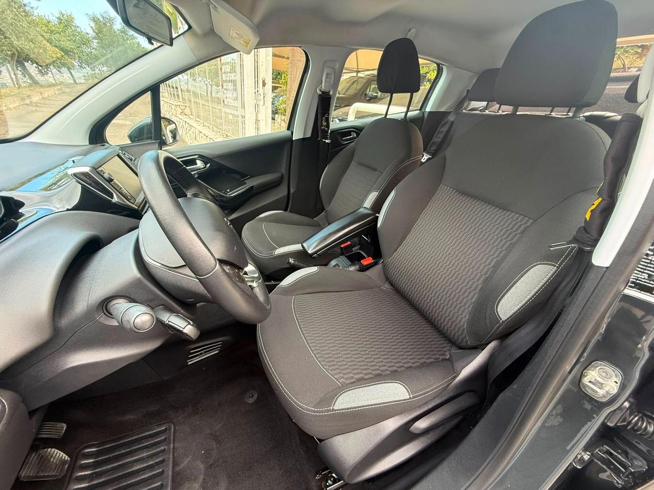 Peugeot 208 PureTech 82 5 porte Access