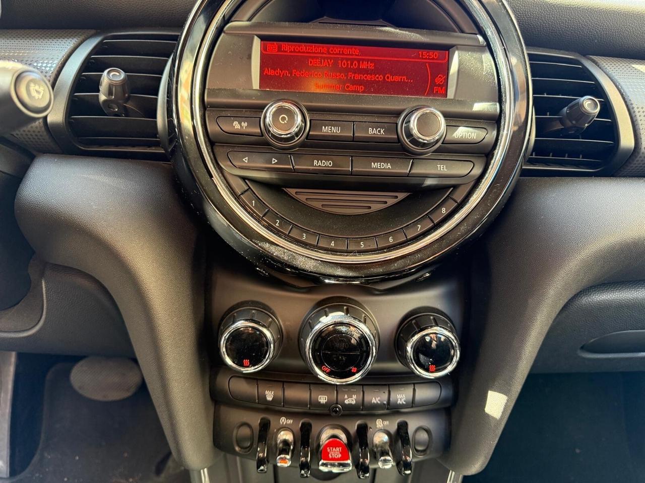 Mini Mini 1.5 Cooper D Business XL Aut. 5 porte Pdc
