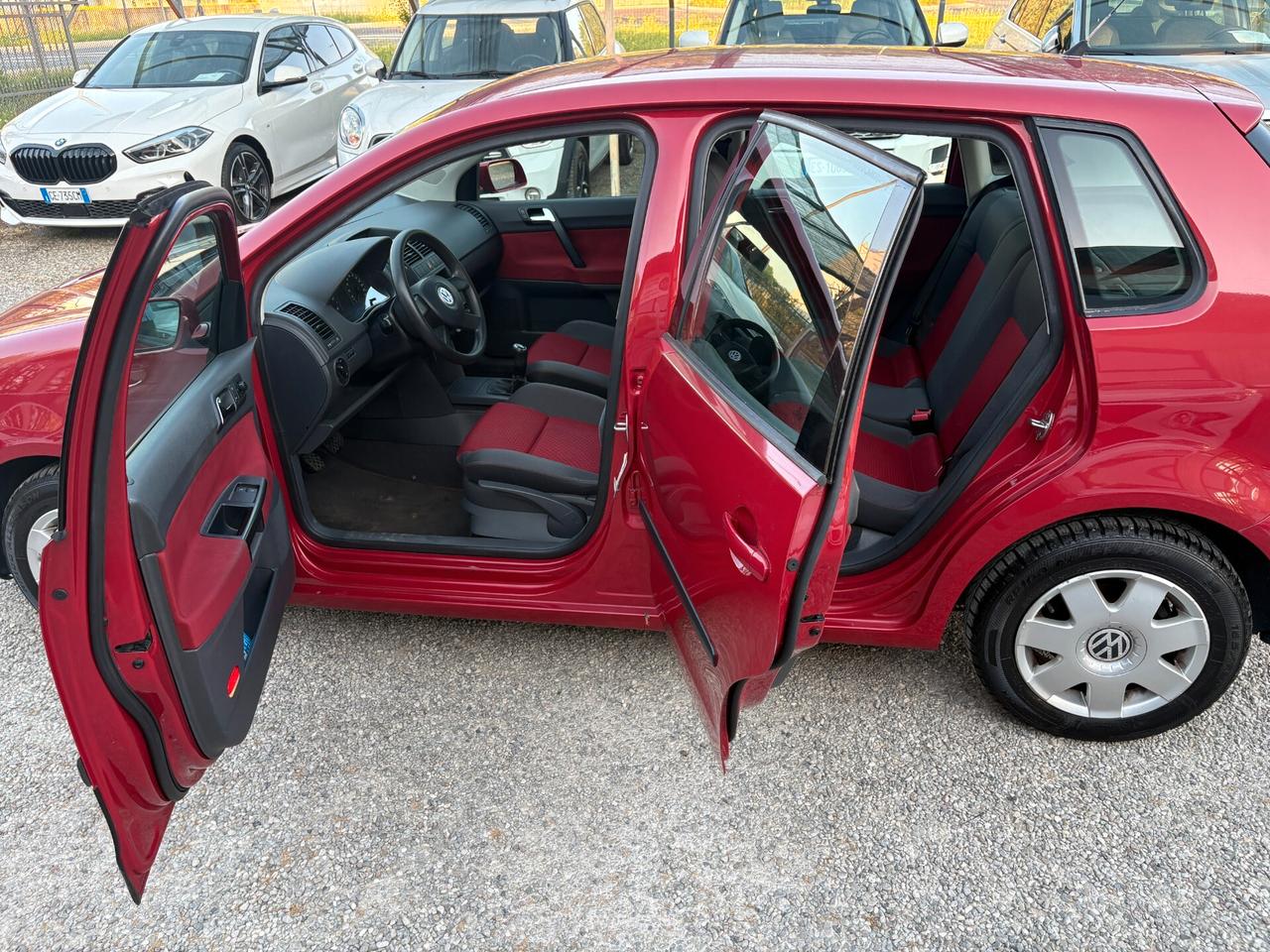 Volkswagen Polo 1.4 16V 5p. Trendline 60.000 Km.