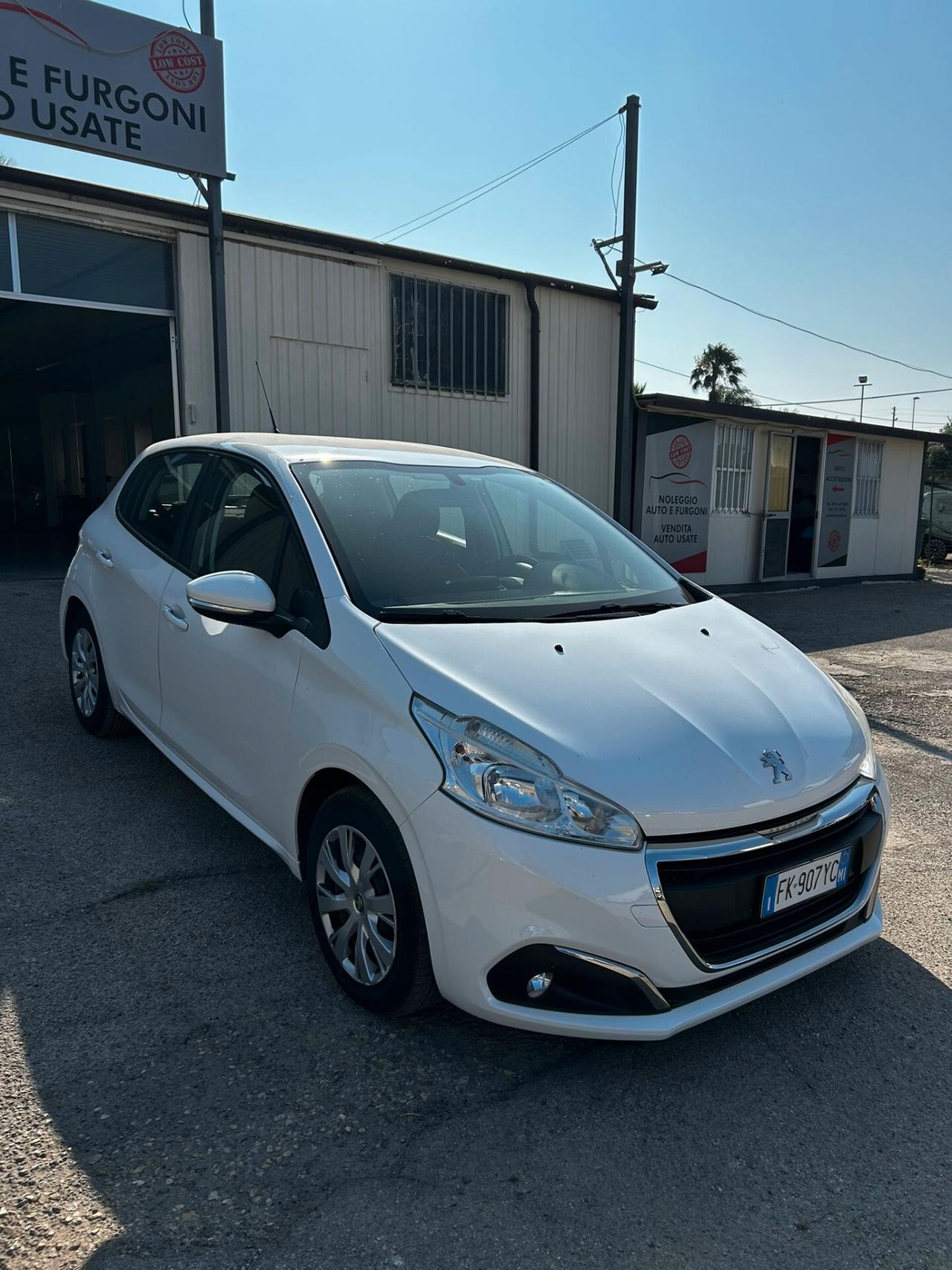 Peugeot 208 BlueHDi 75 5 porte Allure
