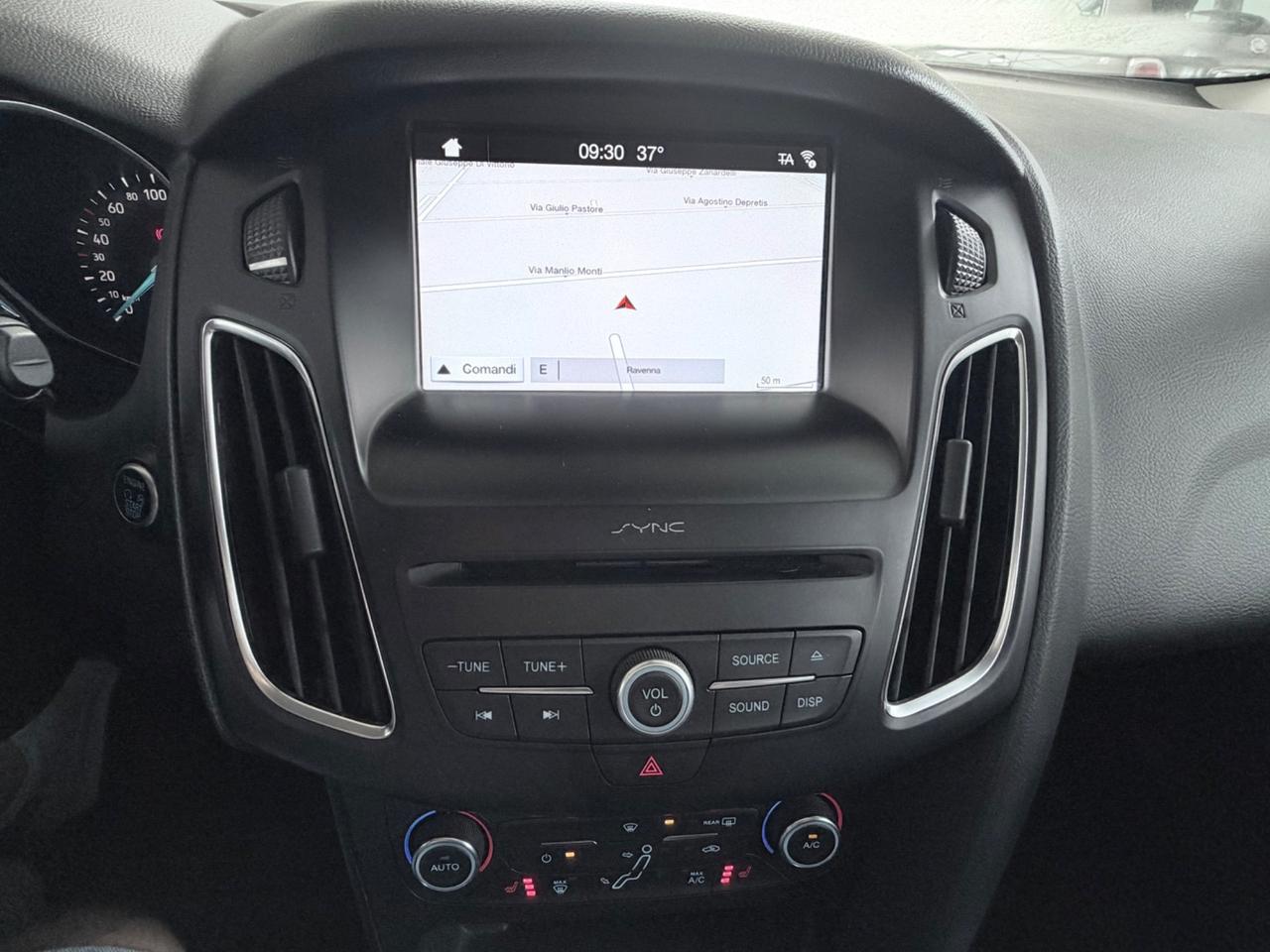 Ford Focus 1.0 EcoBoost 125CV PANORAMICO Titanium