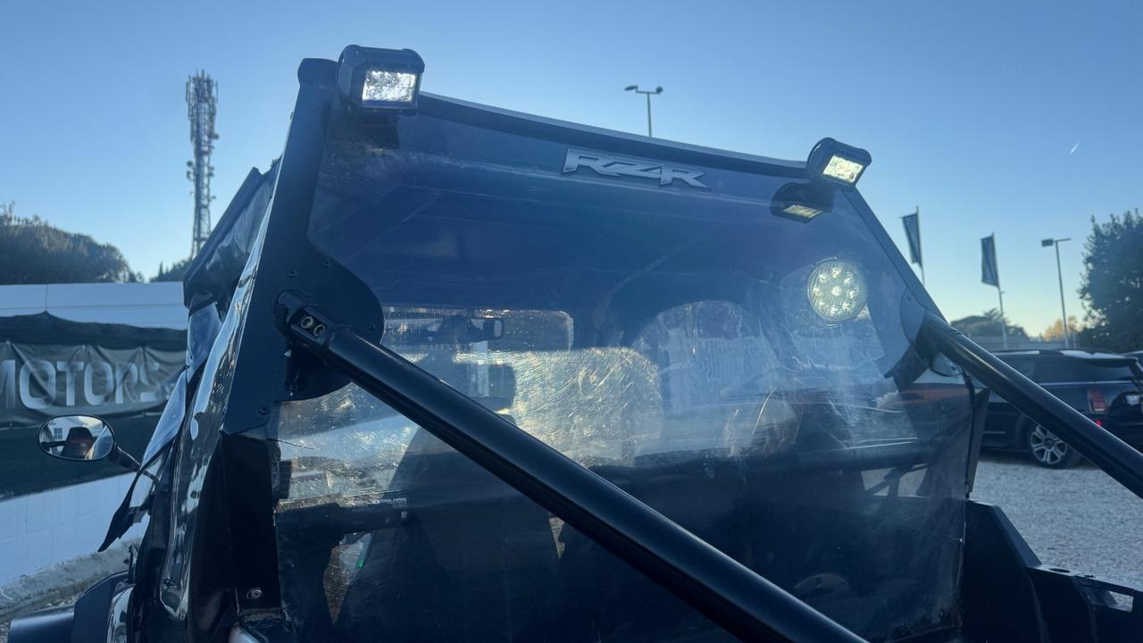 Polaris RZR 800 rally