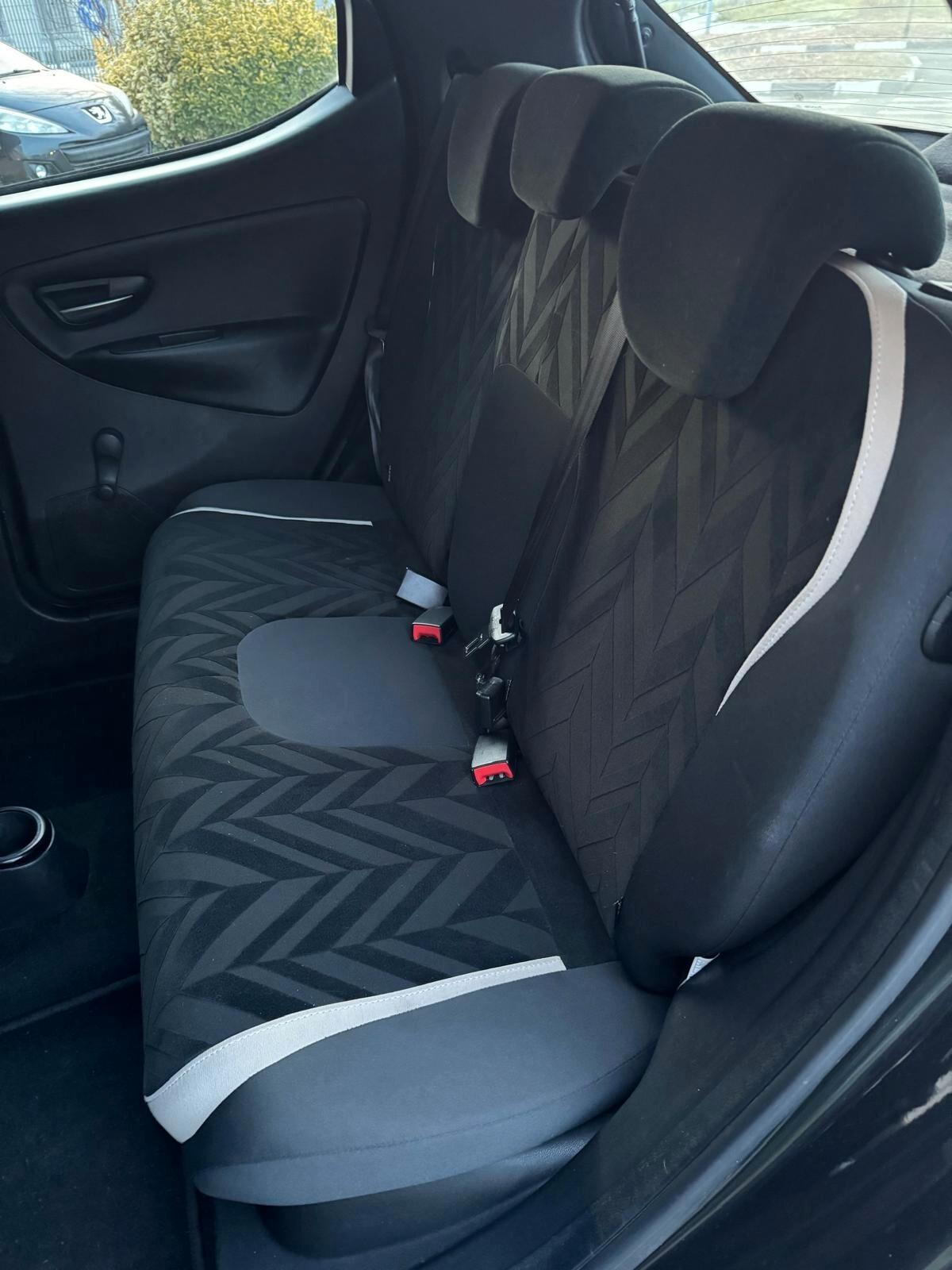 Lancia Ypsilon 1.2 69 CV 5 porte GPL Ecochic Gold