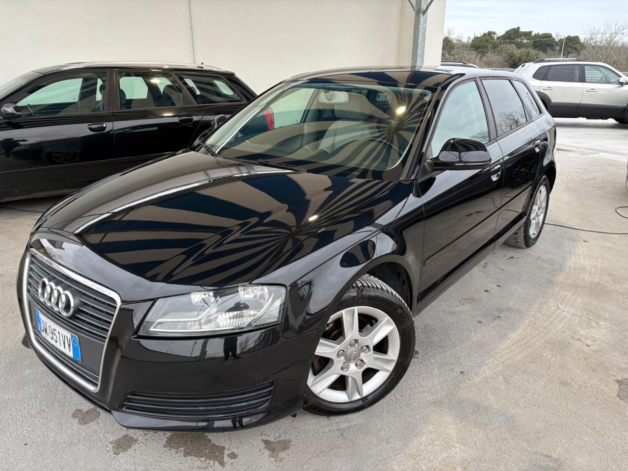 Audi A3 SPB 1.6 TDI 105 CV CR Ambition