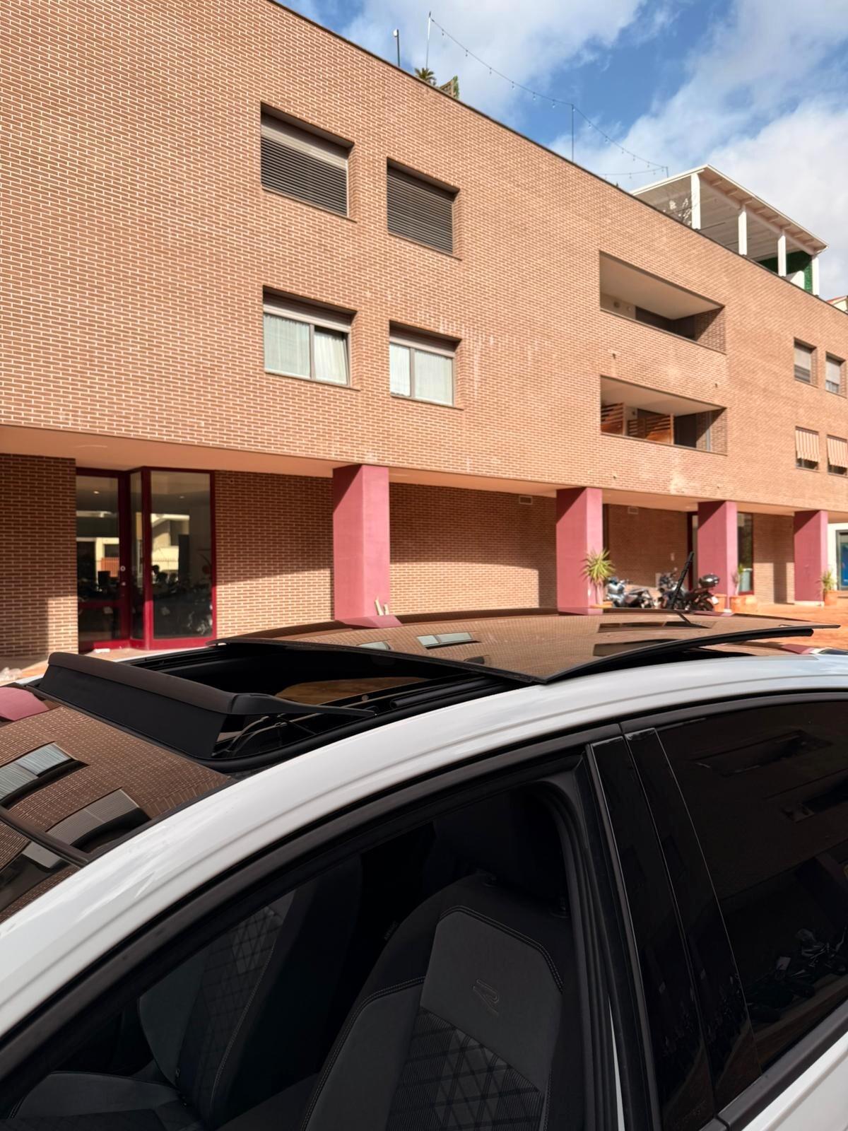 Volkswagen Taigo 1.5 TSI ACT 150 CV DSG R-Line