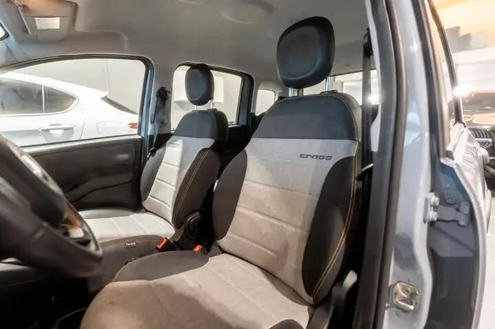 Fiat Panda Cross 1.0 FireFly Hybrid – Compatta, Robusta e Ibrida ️️
