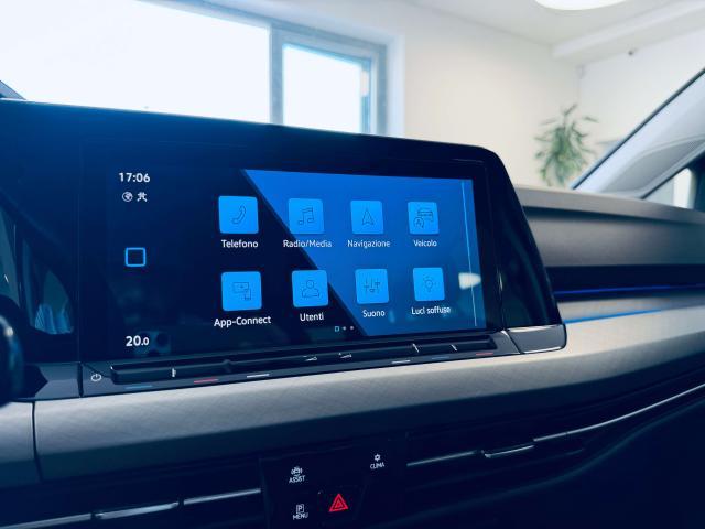 Volkswagen Golf Variant 2.0 tdi Life 115cv dsg