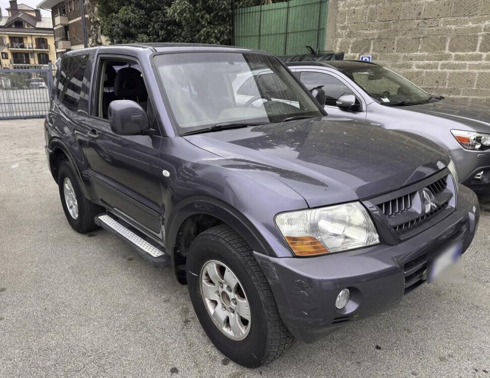 Mitsubishi Pajero 3.2 16V DI-D 3p. Instyle