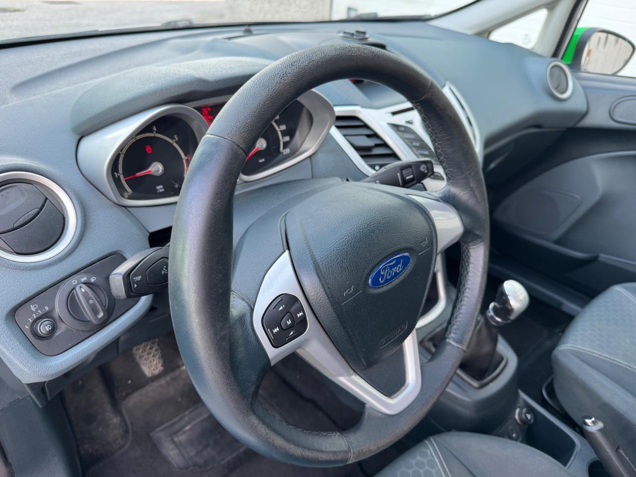 Ford Fiesta 1.2 82CV 3 porte Titanium