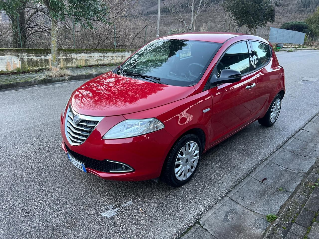 Lancia Ypsilon 1.2 GPL ORIGINALE Ecochic Platino