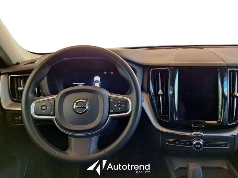 Volvo XC60 B4 197+14 CV AWD Automatica Momentum Pro