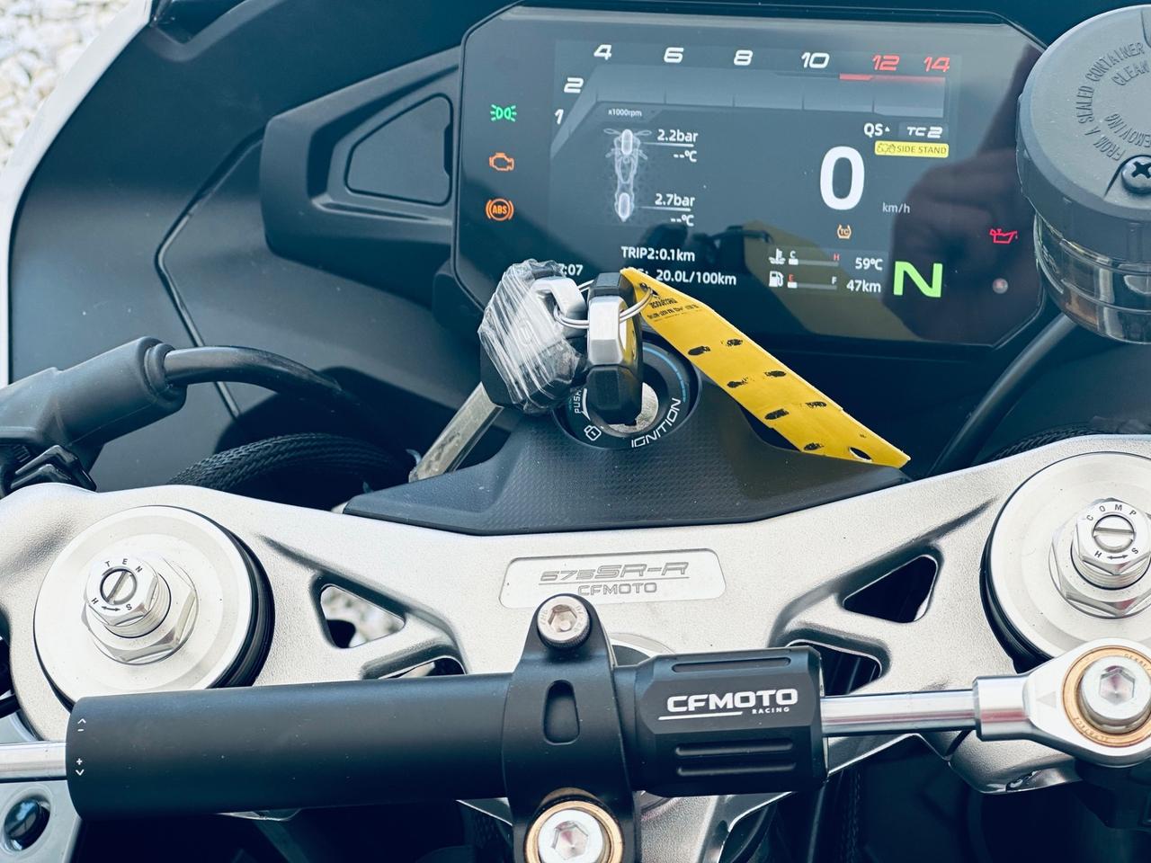 CF Moto 675SR-R - Aerolite Grey