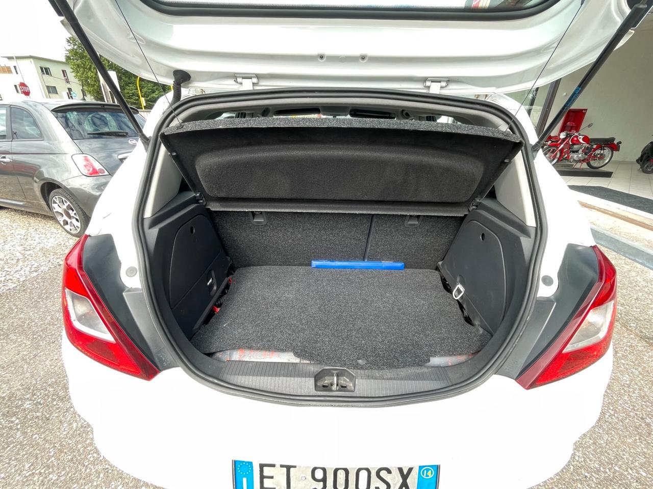 Opel Corsa 1.2 5 porte Edition IMP. METANO ANCHE NEOPATENTATI