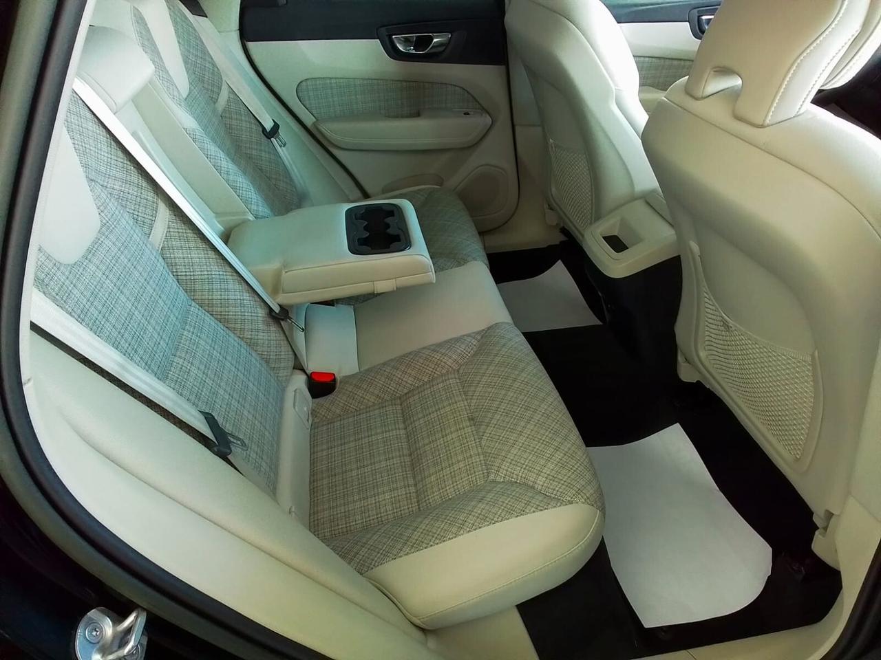 Volvo XC60 B4 197cv AWD Automatico Core